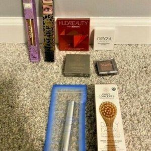 Lot of 8 Make Up and Beauty Products, Winky Lux, Tarte, Huda Beauty and More!